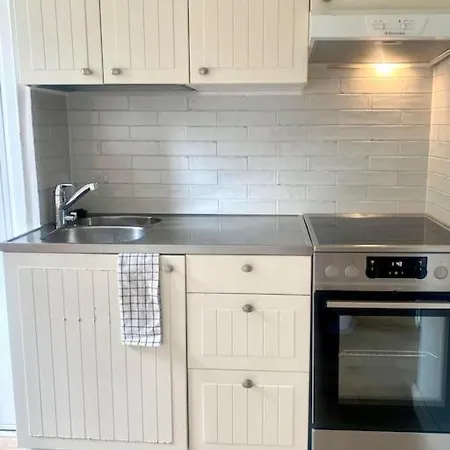 Keidas Meren Laehellae *